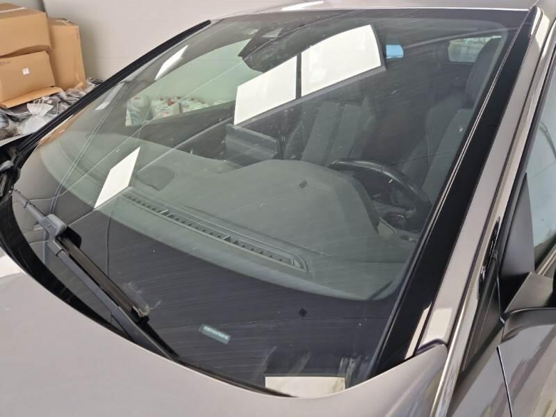 Peugeot 3008 SUV BLUEHDI 130 EAT8 SeS ALLURE - foto 24