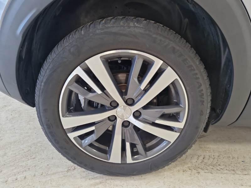 Peugeot 3008 SUV BLUEHDI 130 EAT8 SeS ALLURE - foto 41