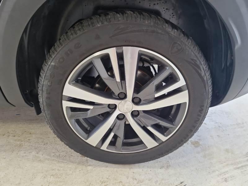Peugeot 3008 SUV BLUEHDI 130 EAT8 SeS ALLURE - foto 50
