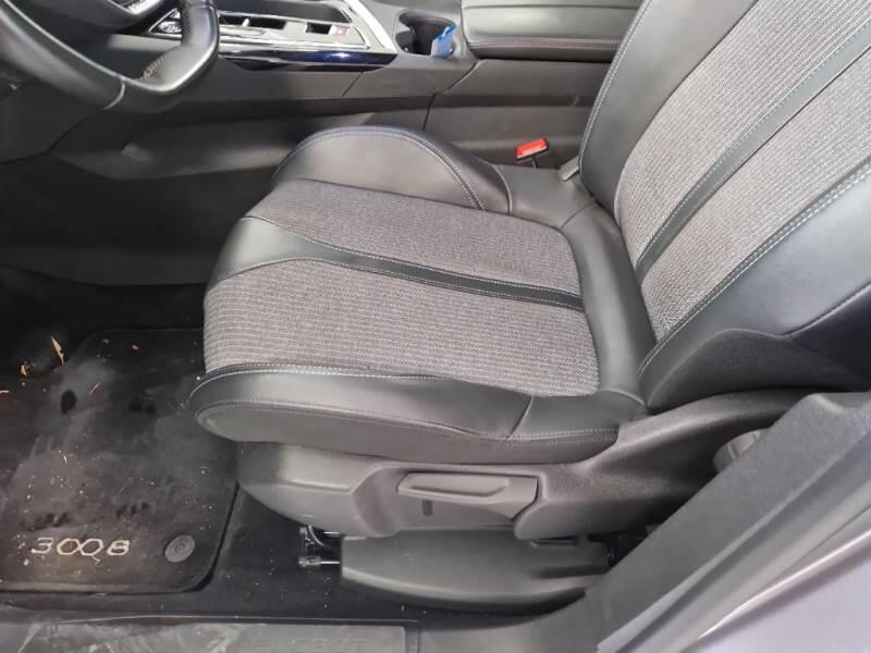 Peugeot 3008 SUV BLUEHDI 130 EAT8 SeS ALLURE - foto 64