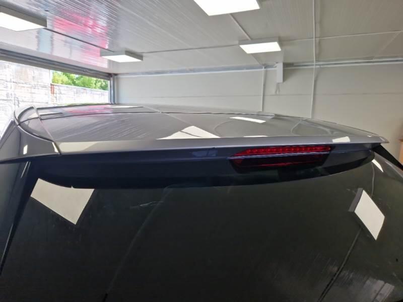 Peugeot 3008 SUV BLUEHDI 130 EAT8 SeS ALLURE - foto 71