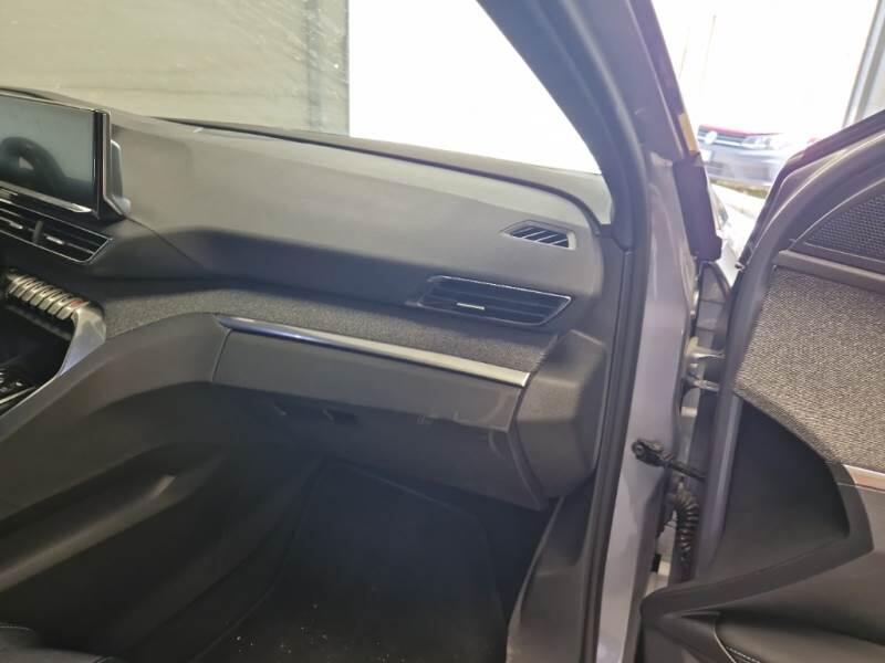 Peugeot 3008 SUV BLUEHDI 130 EAT8 SeS ALLURE - foto 97