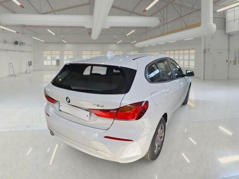 BMW Serie 1 BERLINA 116D ADVANTAGE - foto 2