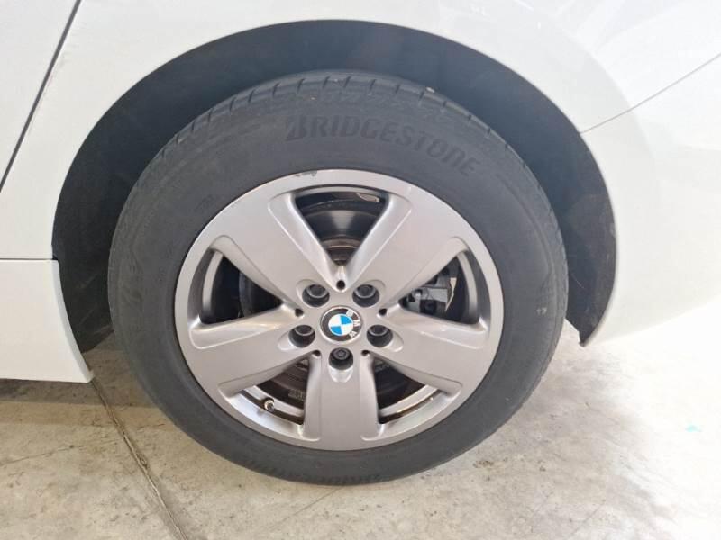 BMW Serie 1 BERLINA 116D ADVANTAGE - foto 19