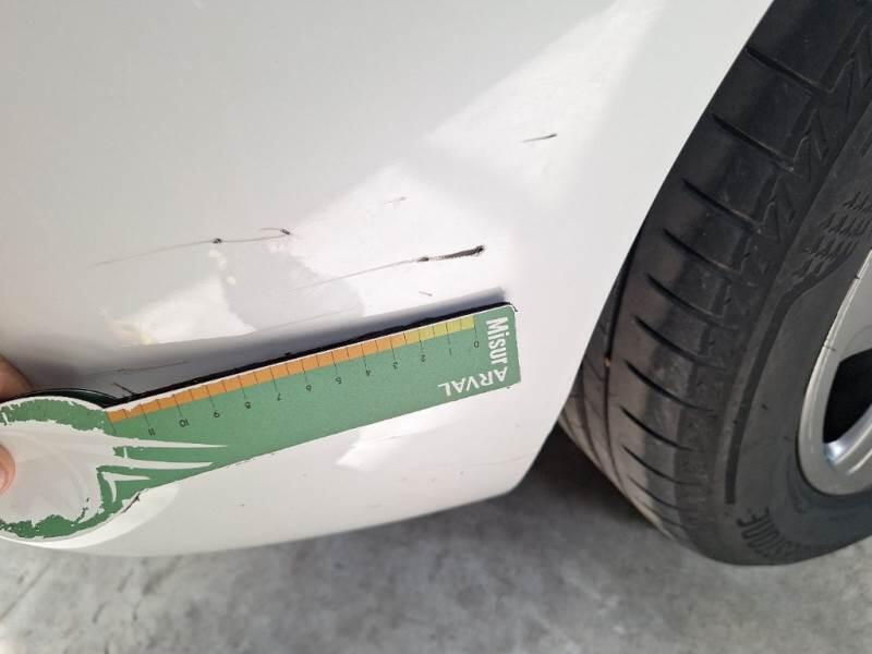 BMW Serie 1 BERLINA 116D ADVANTAGE - foto 41