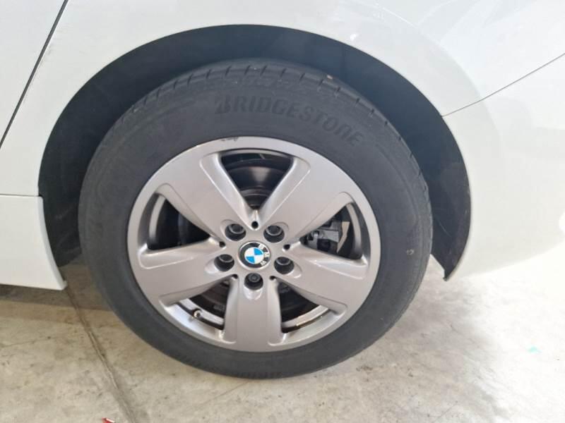 BMW Serie 1 BERLINA 116D ADVANTAGE - foto 53