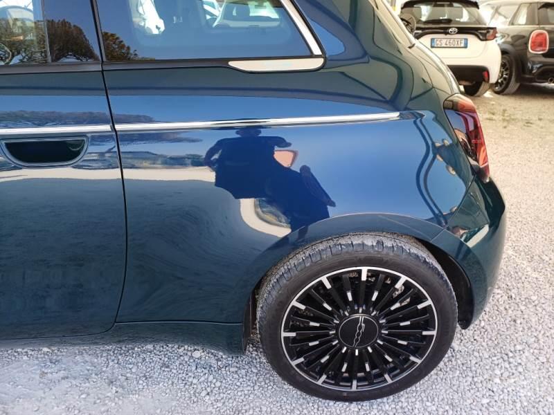 Fiat 500 e Lim BERLINA ELETTRICA ICON 118CV - foto 30