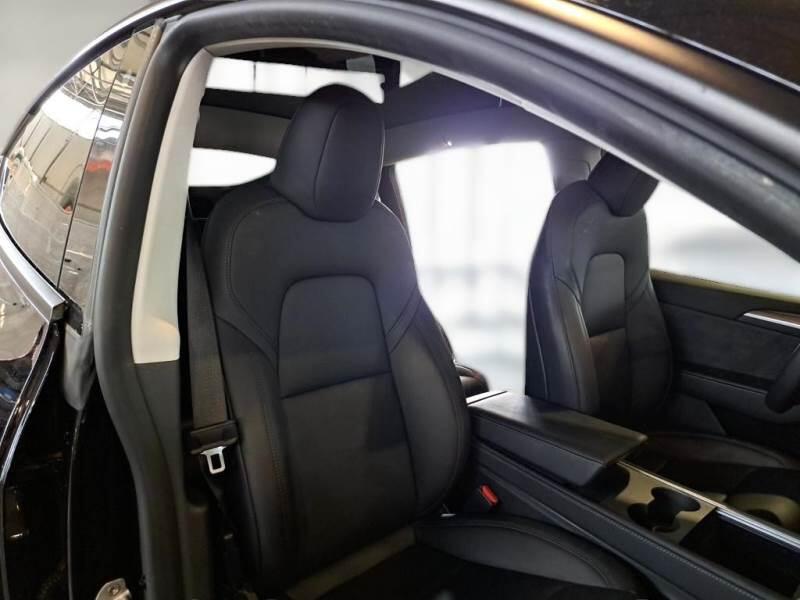 Tesla Model Y SUV 75 KWH DUAL MOTOR LONG RANGE 4WD AUT. - foto 13