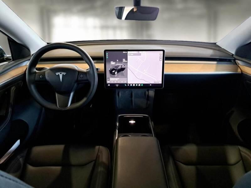 Tesla Model Y SUV 75 KWH DUAL MOTOR LONG RANGE 4WD AUT. - foto 3