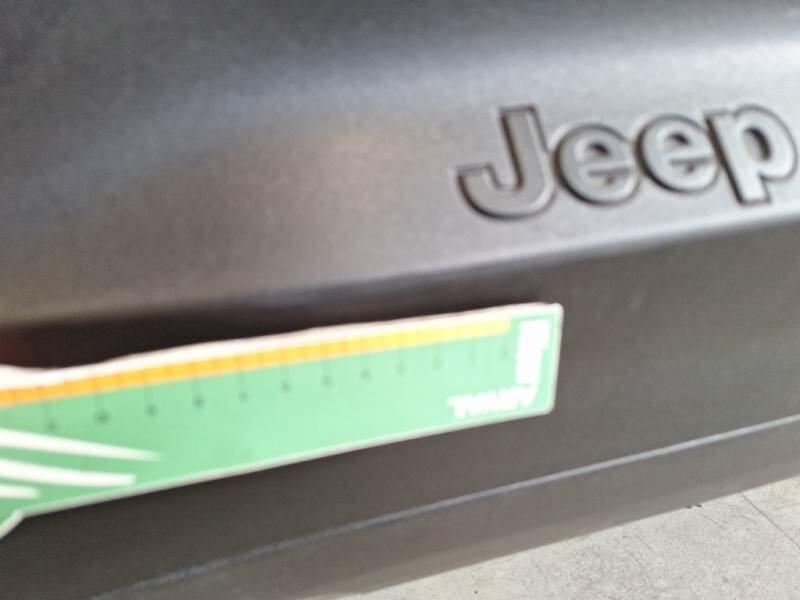 Jeep Avenger SUV 1.2 TURBO ALTITUDE - foto 29