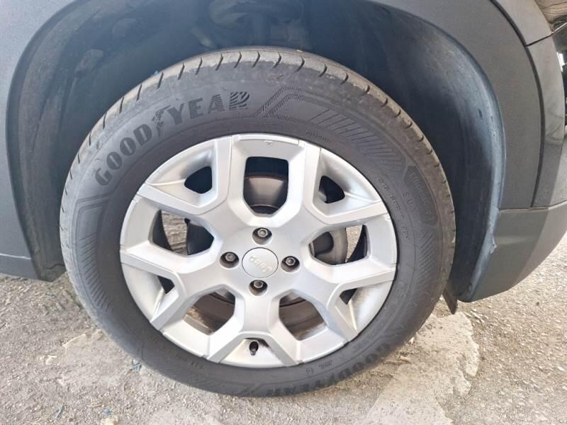 Jeep Avenger SUV 1.2 TURBO ALTITUDE - foto 17