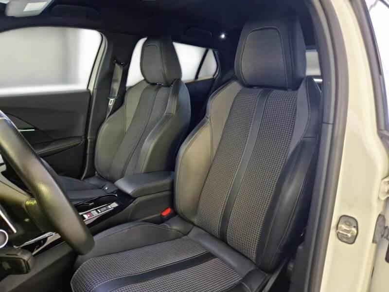 Peugeot P1 CROSSOVER PURETECH 130 EAT8 GT SS AUT. - foto 11