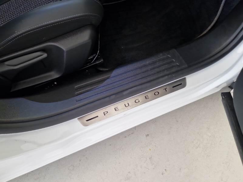 Peugeot P1 CROSSOVER PURETECH 130 EAT8 GT SS AUT. - foto 48
