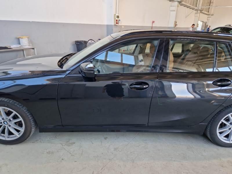 BMW Serie 3 Touring STATION WAGON 318D 48V TOURING AUTO - foto 88