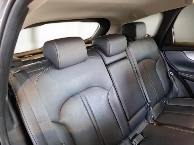 Mazda CX-60-2022 SUV 3.3L E-SKYACTIV MHEV HOMURA AWD AUTO - foto 15