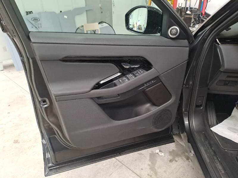 Land Rover Evoque SUV 2.0D I4 163 MHEV DYNAMIC SE AWD AUTO - foto 35