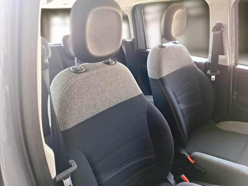 Fiat Panda 1.0 FIREFLY 70CV SeS HYBRID CITY LIFE - foto 13