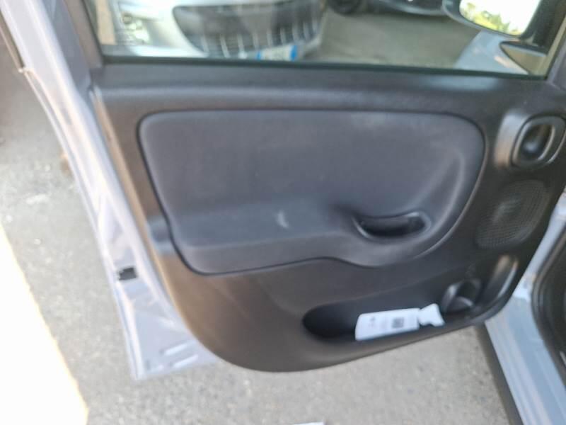 Fiat Panda 1.0 FIREFLY 70CV SeS HYBRID CITY LIFE - foto 89