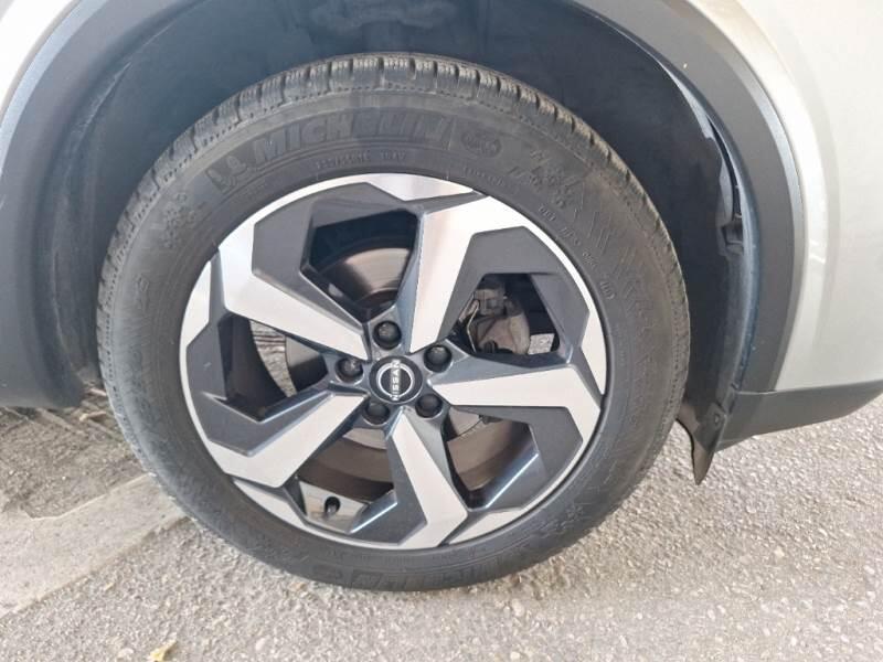 Nissan Qashqai 1.3 MHEV 158 N-CONNECTA XTRONIC - foto 17