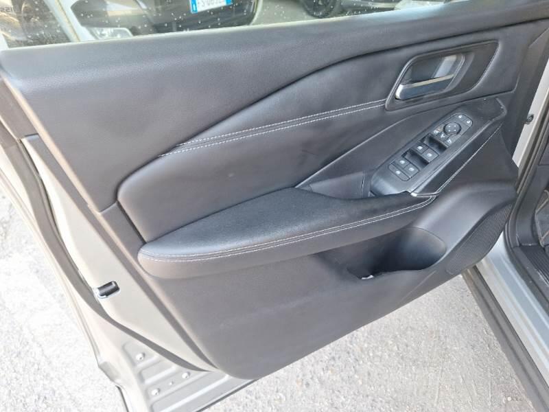 Nissan Qashqai 1.3 MHEV 158 N-CONNECTA XTRONIC - foto 79