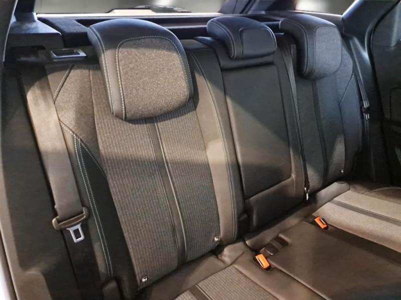 Peugeot 3008 130 EAT8 SeS ALLURE - foto 15