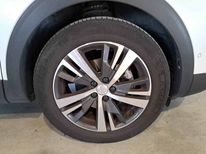 Peugeot 3008 130 EAT8 SeS ALLURE - foto 17