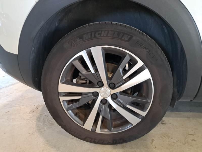 Peugeot 3008 130 EAT8 SeS ALLURE - foto 18