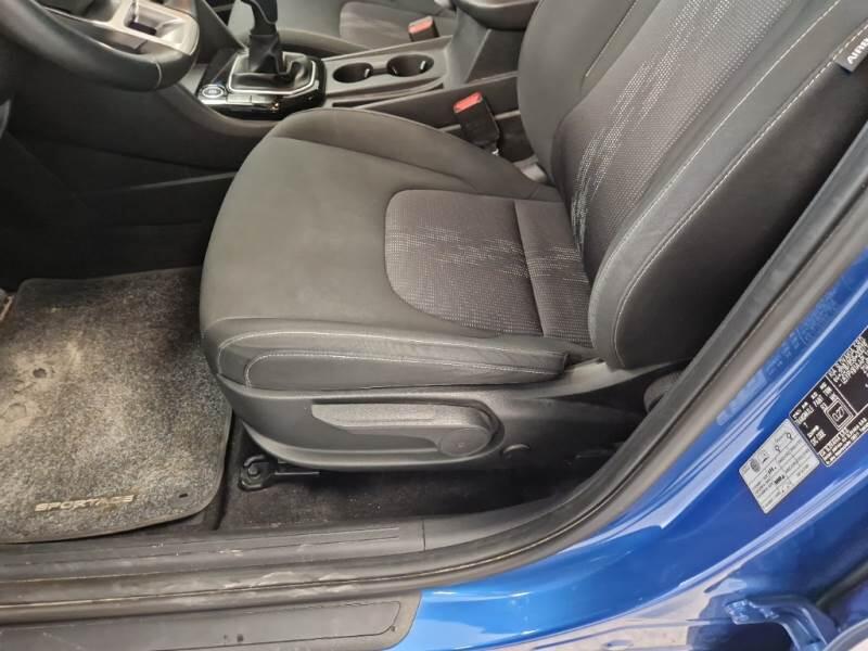 Kia Sportage 1.6 CRDI MHEV STYLE 2WD - foto 79