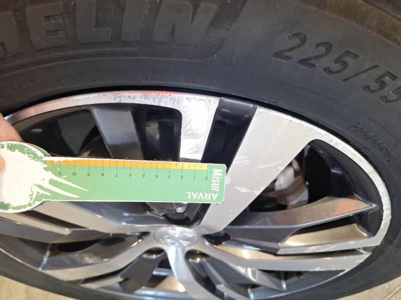 Peugeot 3008 130 EAT8 SeS ALLURE - foto 30