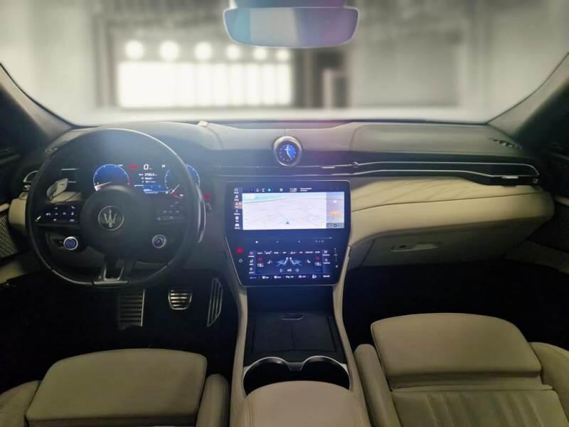 Maserati Grecale 2.0 330CV MHEV MODENA Q4 AUTO - foto 3