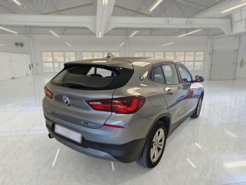 BMW X2 XDRIVE 25E BUSINESS X AUTOMATICO - foto 2