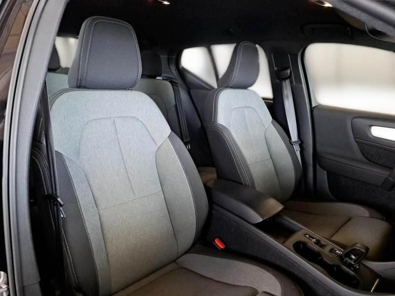 Volvo XC40 T5 RECHARGE PLUG-IN AUTO CORE - foto 13