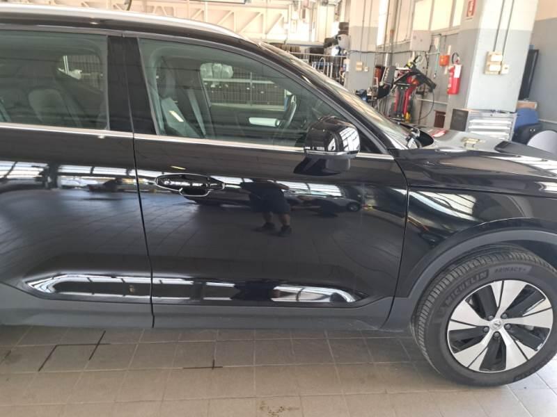 Volvo XC40 T5 RECHARGE PLUG-IN AUTO CORE - foto 29