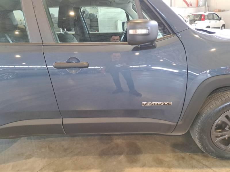 Jeep Renegade 1.5 T4 MHEV 130CV ALTITUDE DDCT - foto 42