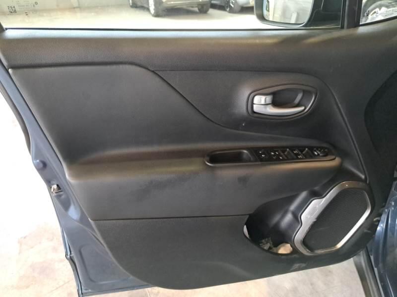 Jeep Renegade 1.5 T4 MHEV 130CV ALTITUDE DDCT - foto 78