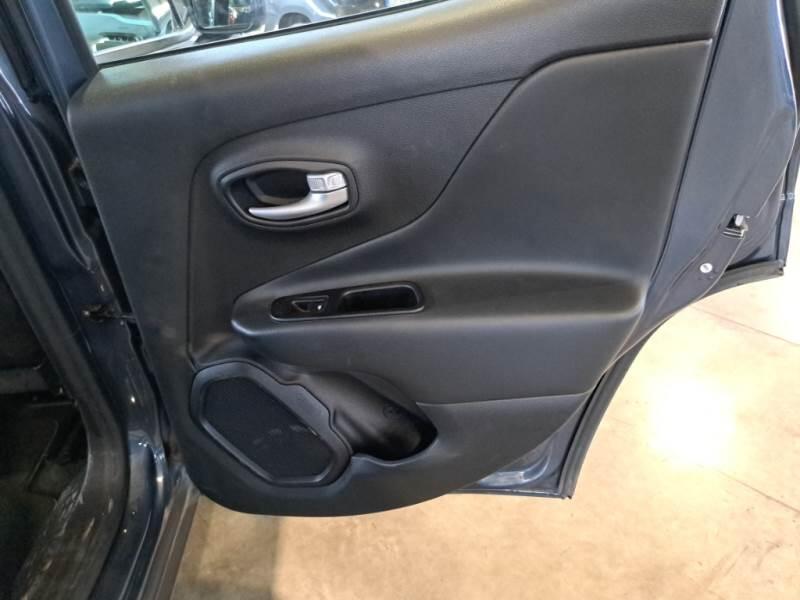Jeep Renegade 1.5 T4 MHEV 130CV ALTITUDE DDCT - foto 96