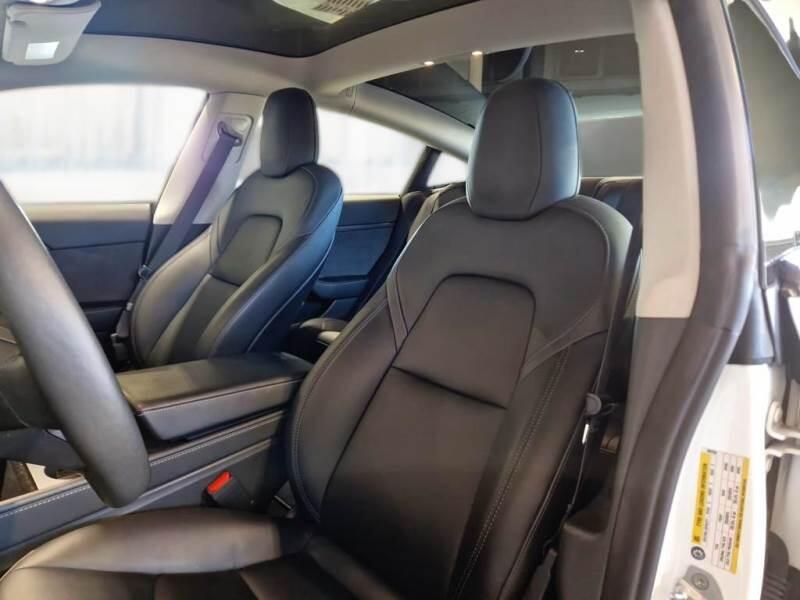 Tesla Model 3 50 KWH RWD - foto 11