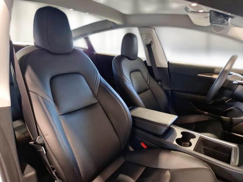 Tesla Model 3 50 KWH RWD - foto 13