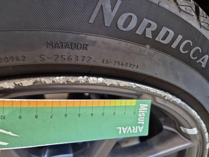 Tesla Model 3 50 KWH RWD - foto 26