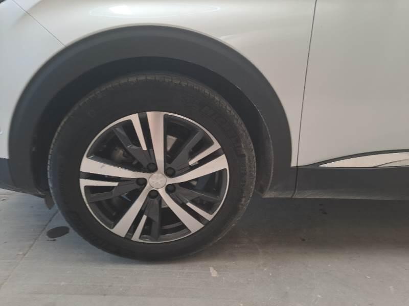 Peugeot 3008 130 EAT8 SeS ALLURE - foto 20