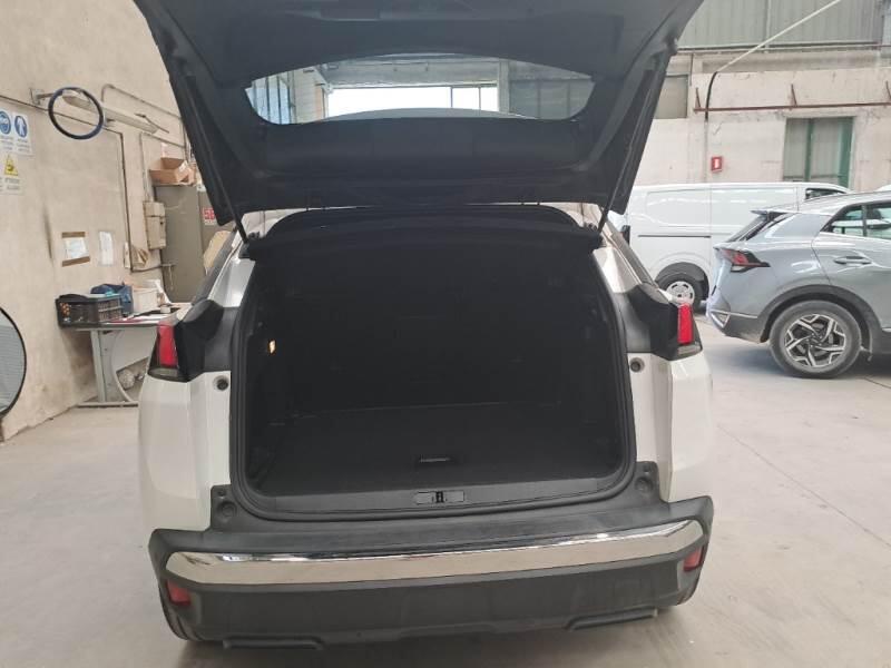 Peugeot 3008 130 EAT8 SeS ALLURE - foto 45