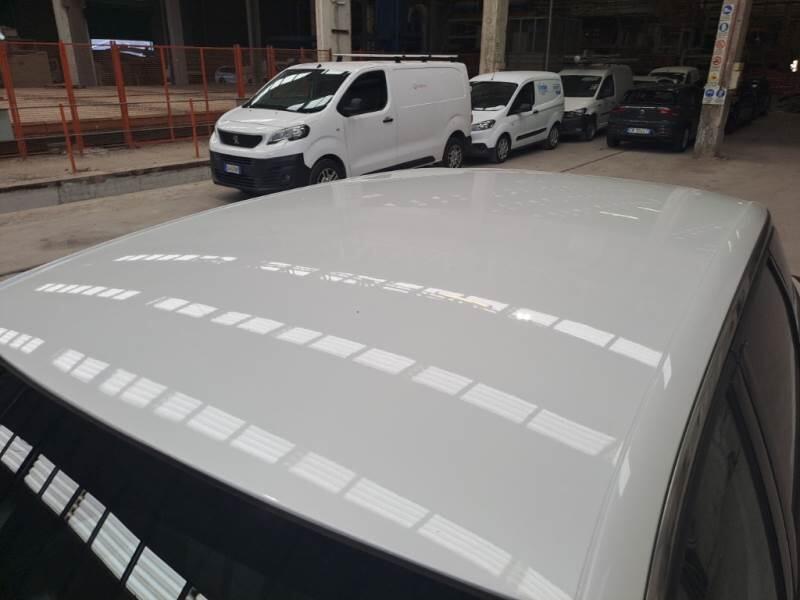 Peugeot 3008 130 EAT8 SeS ALLURE - foto 9
