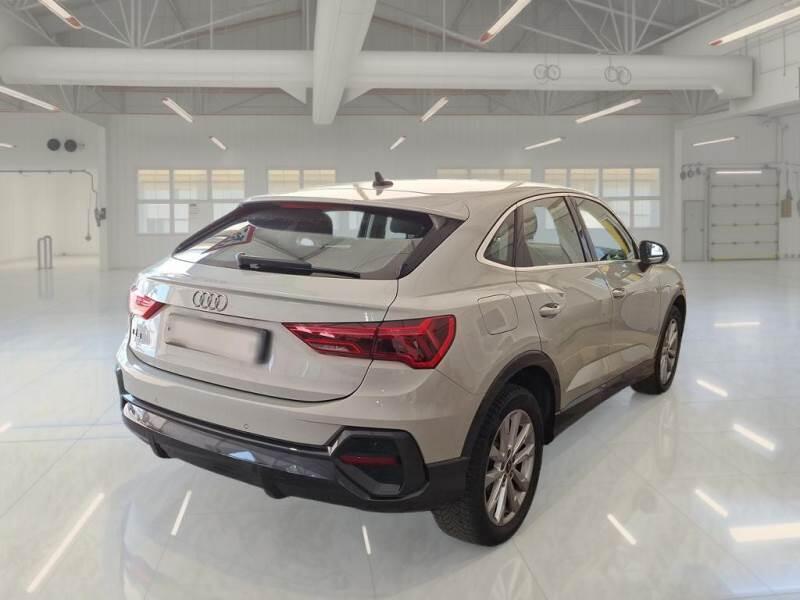 Audi Q3 35 TDI S TRONIC BUSINESS PLUS - foto 2