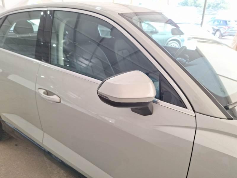 Audi Q3 35 TDI S TRONIC BUSINESS PLUS - foto 31