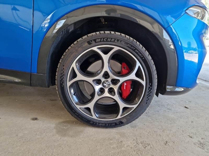 Alfa Romeo Tonale 1.3 280CV PLUG IN HYBRID AT6 VELOCE Q4 - foto 17