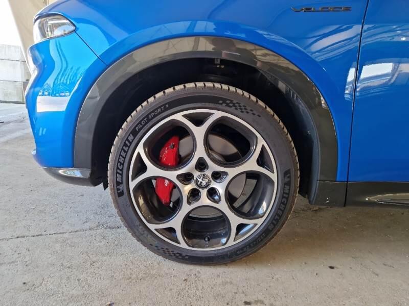 Alfa Romeo Tonale 1.3 280CV PLUG IN HYBRID AT6 VELOCE Q4 - foto 20