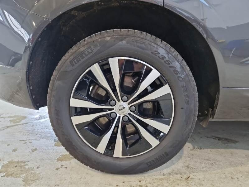 Volvo XC60 T6 PLUG-IN AWD AUTO CORE - foto 18