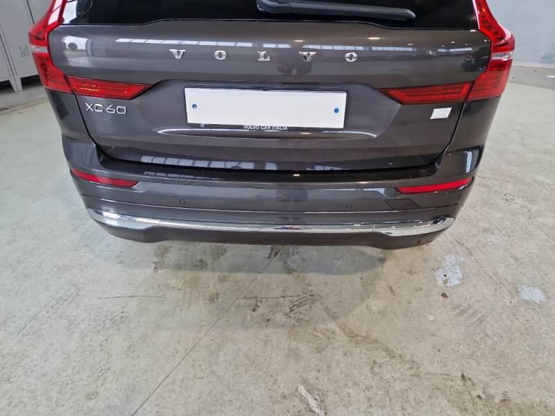 Volvo XC60 T6 PLUG-IN AWD AUTO CORE - foto 37