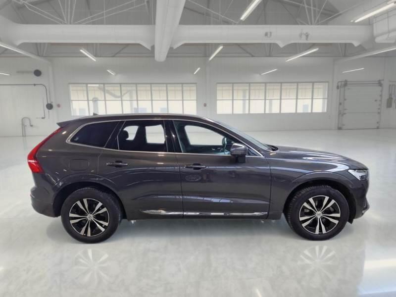 Volvo XC60 T6 PLUG-IN AWD AUTO CORE - foto 7