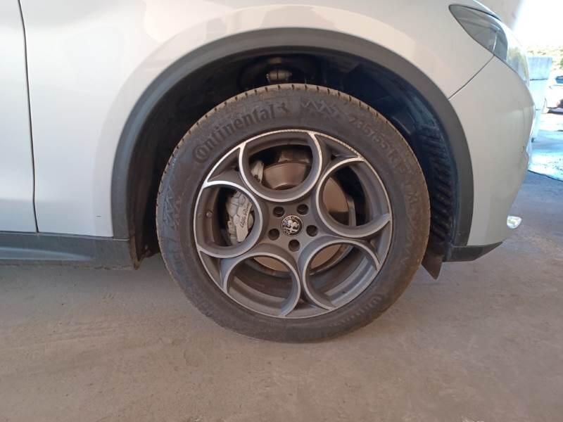 Alfa Romeo Stelvio 2.2 TD 210 CV SPRINT AT8 Q4 - foto 17